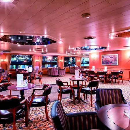 Crossgates Hotelship 3 Star 보트호텔