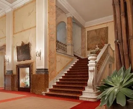 Dom Hotel Colonia