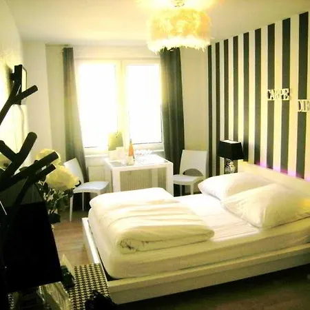 Hotel A Partment Mediapark Cologne