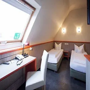 Trip Ariane Köln