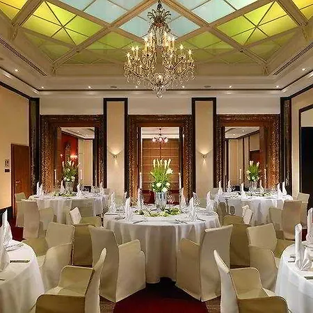 Dom Hotel 5*