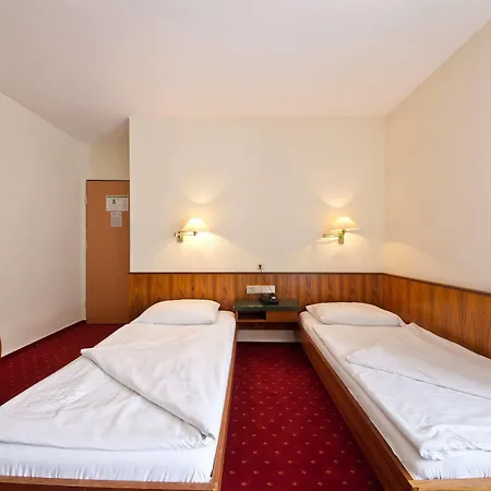 Leonet 3* Kolín nad Rýnem