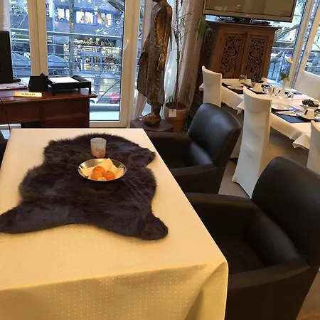 Royal Hotel 3*
