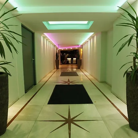Centro Ayun Hotel 3*