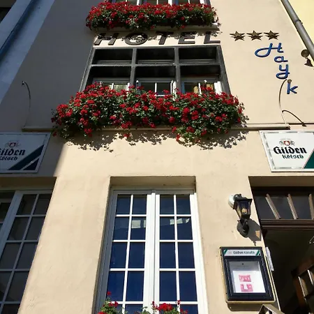 Altstadthotel Hayk Am Rhein Κολωνία