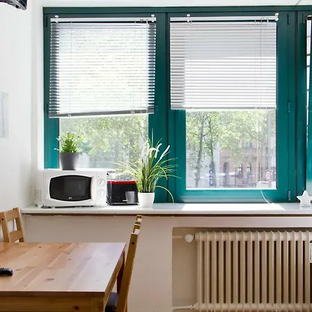 Appartement *** Comfortable 30m2 Studio Hansaring 19 *** Mediapark / Messe / Dom *