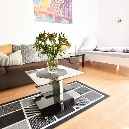 Ferienwohnung Mit Garten Und Pool Кёльн