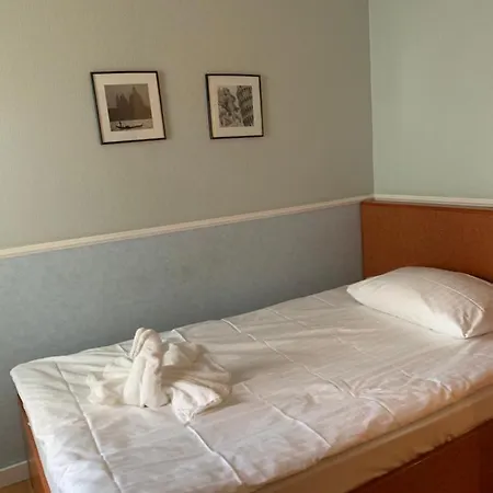 A 57 Longerich 10 Min Zum Zentrum Κολωνία