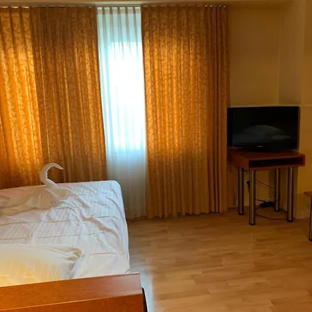 A 57 Longerich 10 Min Zum Zentrum Πανσιόν