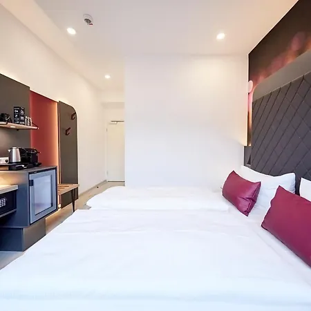 Hotel Loft Am Ring Colonia