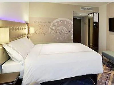 Отель Express - - Centre 3*