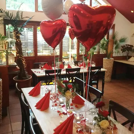 Gasthaus & Laternchen *