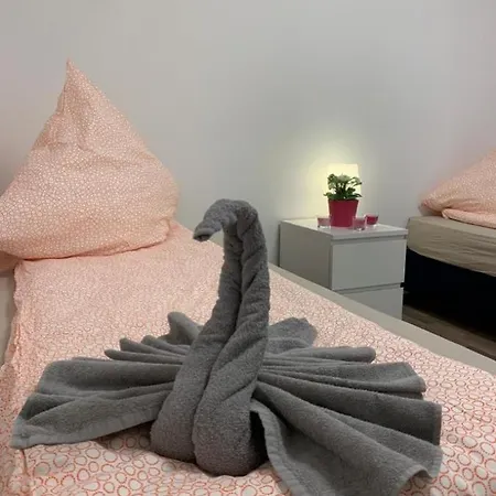 Lovely Share Aachener Weiher Quarto em Acomodações Particulares Colónia