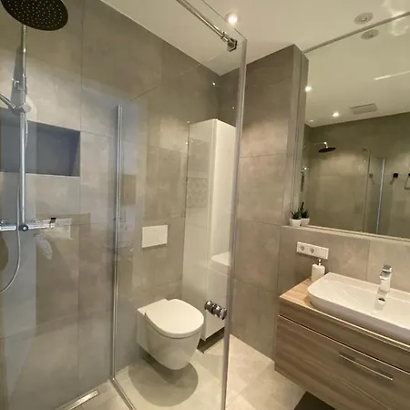 Spanien Flair Mitten In 3 Appartement Keulen
