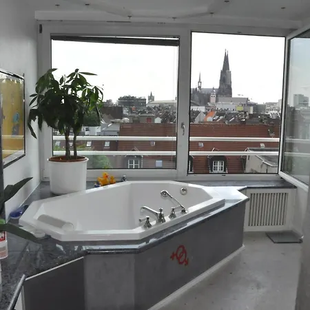Hansa Penthouse 公寓 *