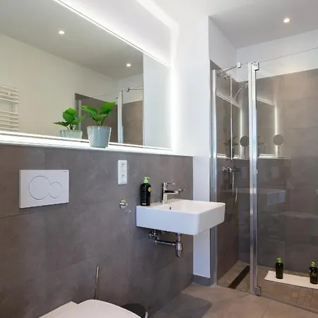 Apart-hotel Limehome Friesenplatz - Digital Access