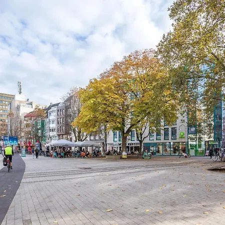 Apart-hotel Limehome Friesenplatz - Digital Access 3*