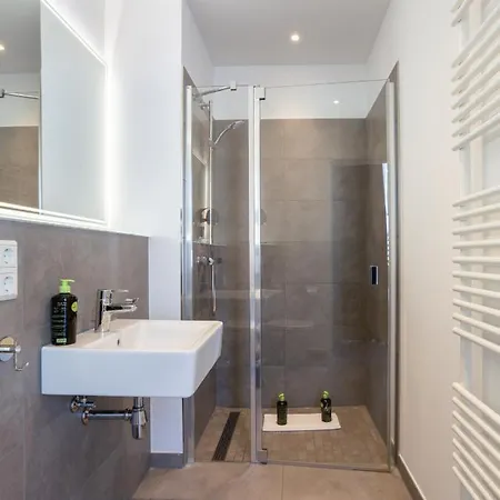 Limehome Friesenplatz - Digital Access Apart-hotel 3*