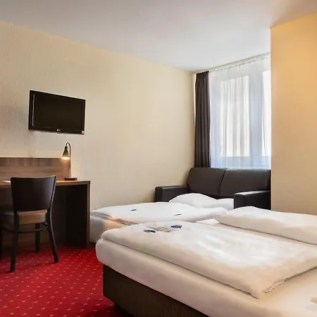 Leonet Hotel Kolonia