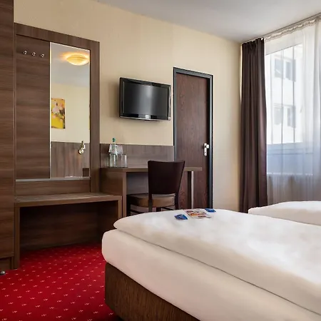 Leonet Hotel Kolonia