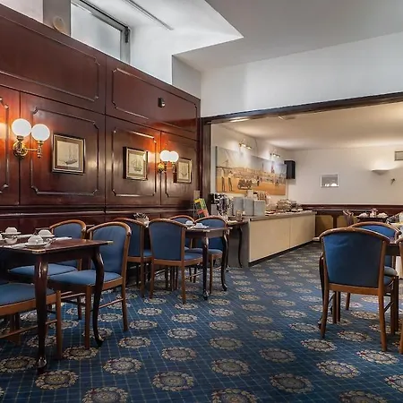 Hotel Leonet