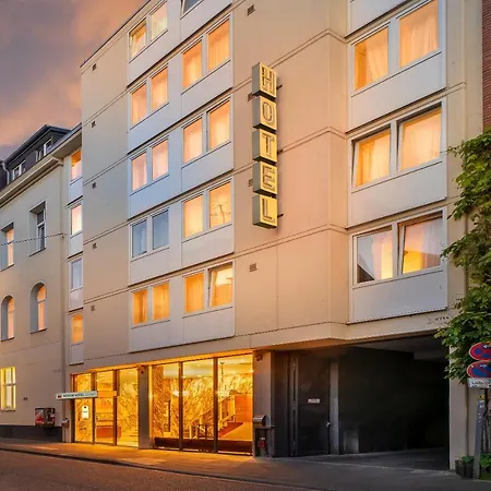 Hotel Leonet 3*