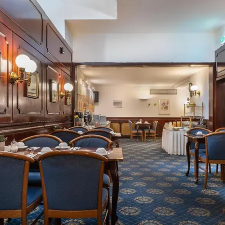 Hotel Leonet 3*