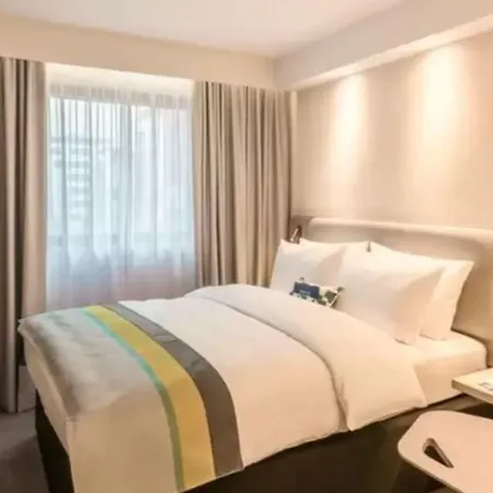 Отель Express - - Centre 3*
