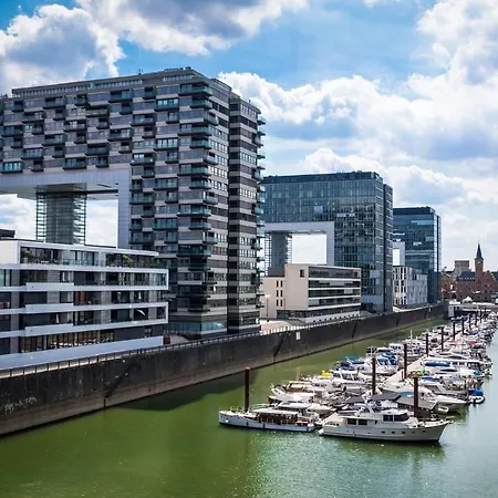 Hotel en barco Fantasie Boot Einhorn *