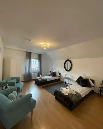 Apartment Dachwohnung Am Rhein Neben Die Schokoladenmuseum Köln