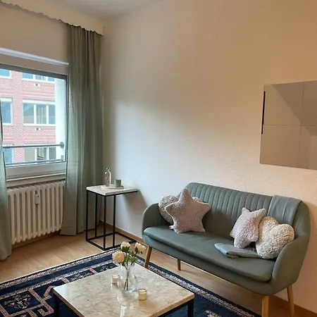 Apartment Dachwohnung Am Rhein Neben Die Schokoladenmuseum *