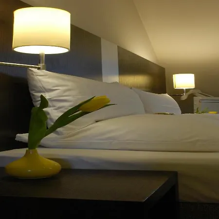 Astor & 4* Colonia