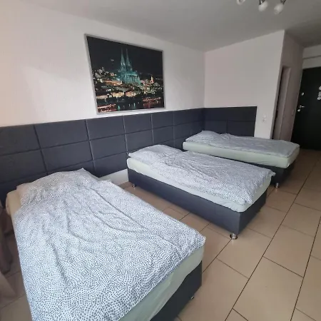 Apartament Workers-sleep-station Kolonia
