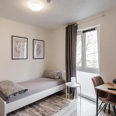 Apartments Cologne شقة *