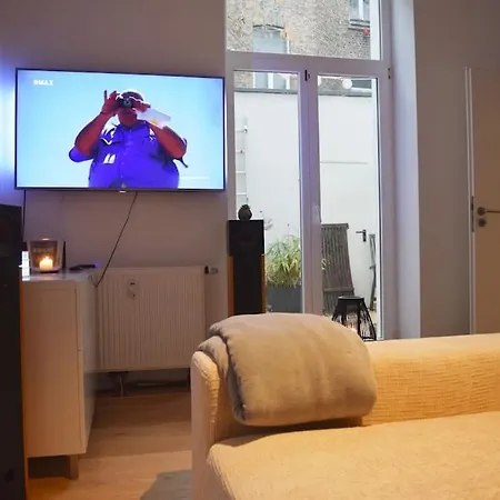 Appartement Hochwertige 4-zimmer-wohnung In Koln-sulz *