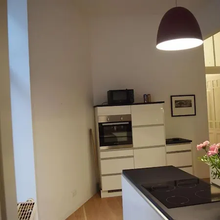 Appartement Hochwertige 4-zimmer-wohnung In Koln-sulz Keulen