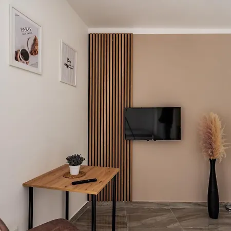 Apartments Cologne شقة