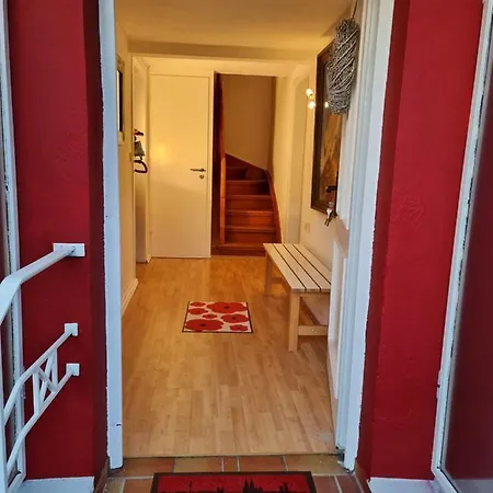 Schoenste Lage Am Rhein, Behagliches Haus Mit Kamin. Holiday home