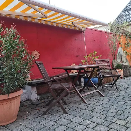 Schoenste Lage Am Rhein, Behagliches Haus Mit Kamin. Holiday home