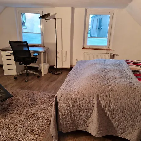 Schoenste Lage Am Rhein, Behagliches Haus Mit Kamin. *