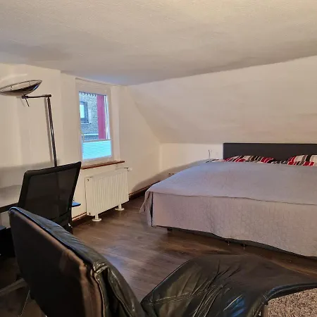 Schoenste Lage Am Rhein, Behagliches Haus Mit Kamin. Holiday home Cologne