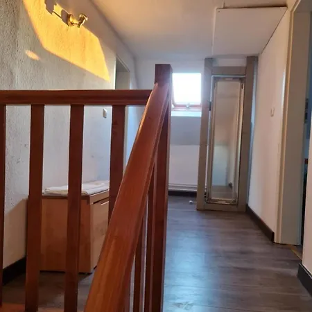 Schoenste Lage Am Rhein, Behagliches Haus Mit Kamin.