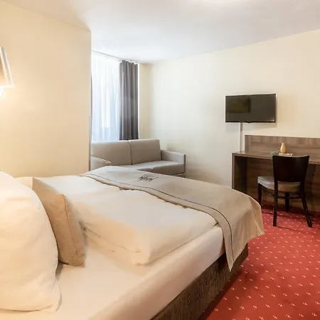 Hotel Leonet 3*