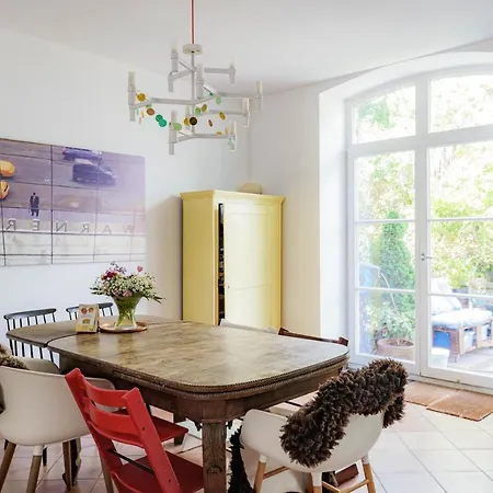 Hébergement de vacances Spacious And Kids-friendly Modernized Farmhouse Near City Of *