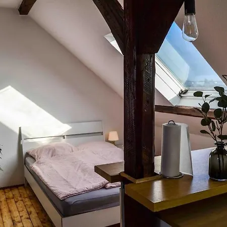 Appartement Schoene Dachgeschosswohnung Nahe *