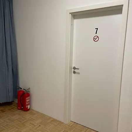 Helle Zentrale Wg Direkt Am Heumarkt Köln