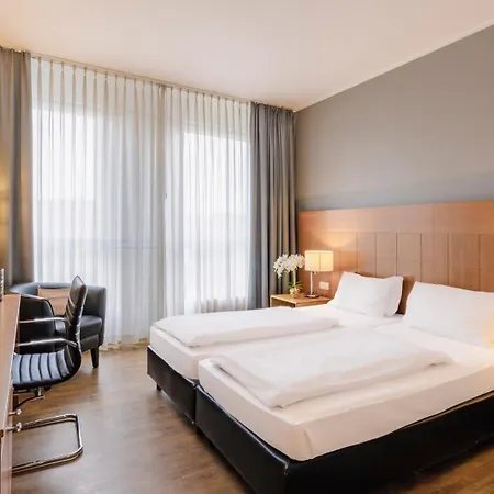 Plaza Premium Hotel Keulen