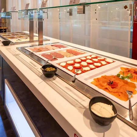 Hotel Plaza Premium Keulen