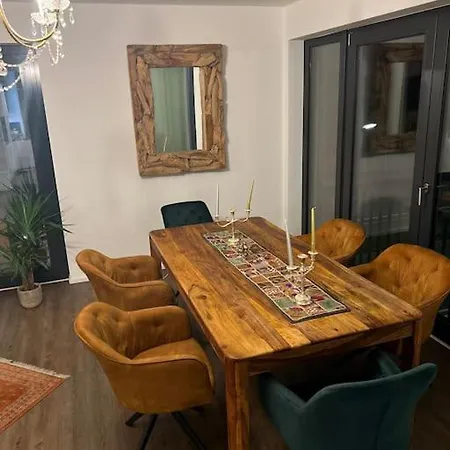 Luxurioese Mit Sauna Und Whirlpool Appartement Keulen