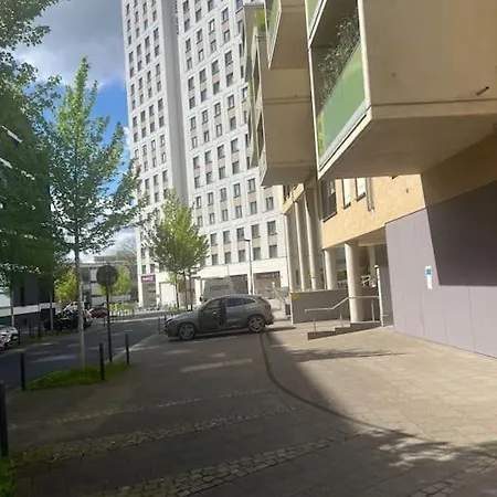 Luxurioese Mit Sauna Und Whirlpool Appartement Keulen